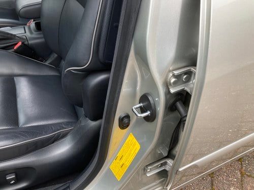 RESERVE LOWERED - 2002 Lexus IS300 SportCross Te koop (foto 50 van 123)