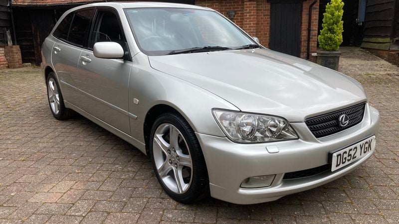 RESERVE LOWERED - 2002 Lexus IS300 SportCross For Sale (picture 1 of 123)