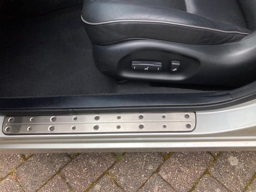 RESERVE LOWERED - 2002 Lexus IS300 SportCross Te koop (foto 48 van 123)