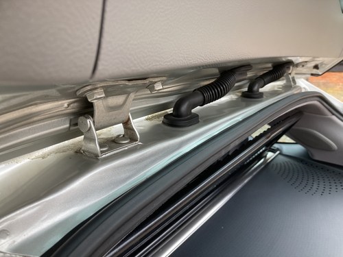 RESERVE LOWERED - 2002 Lexus IS300 SportCross Te koop (foto 79 van 123)