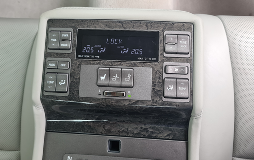 RESERVE LOWERED - Lexus LS 460 SEL In vendita (immagine 32 di 57)