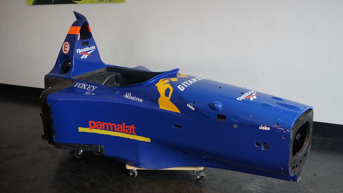 NO RESERVE - Genuine Ligier JS41 Formula 1 centre body section For Sale ...