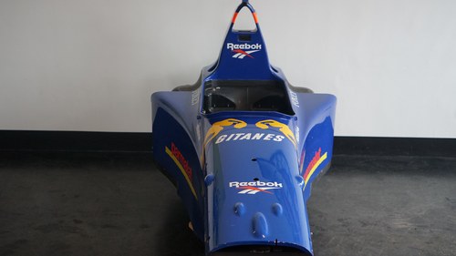NO RESERVE - Genuine Ligier JS41 Formula 1 centre body section In vendita (immagine 5 di 44)