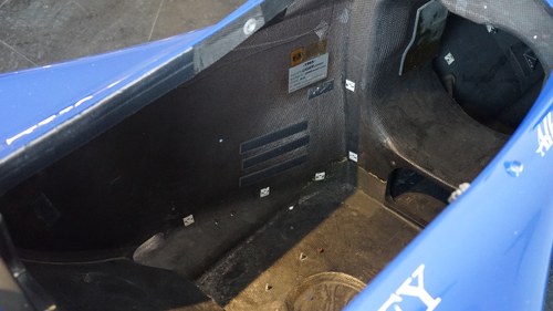 NO RESERVE - Genuine Ligier JS41 Formula 1 centre body section In vendita (immagine 15 di 44)