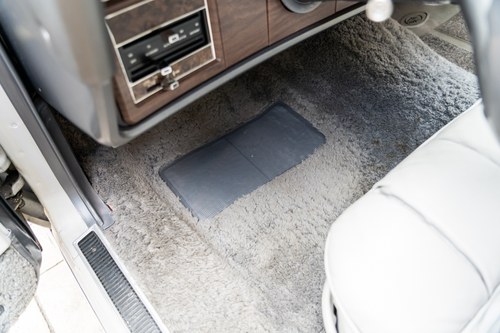 1976 Lincoln Continental Cartier Edition For Sale (picture 46 of 182)