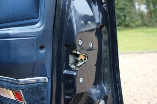 1986 Lincoln Town Car Signature Series In vendita (immagine 86 di 182)