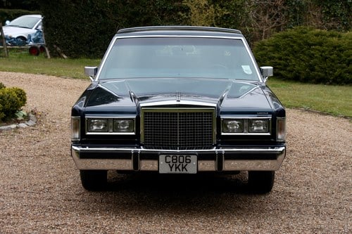 1986 Lincoln Town Car Signature Series In vendita (immagine 2 di 182)