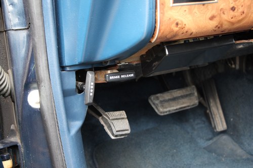 1986 Lincoln Town Car Signature Series In vendita (immagine 107 di 182)