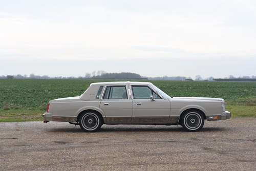 1988 Lincoln Town Car zum Verkauf (Bild 3 von 119)