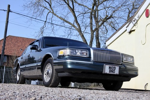 NO RESERVE - 1995 Lincoln Town Car In vendita (immagine 14 di 143)