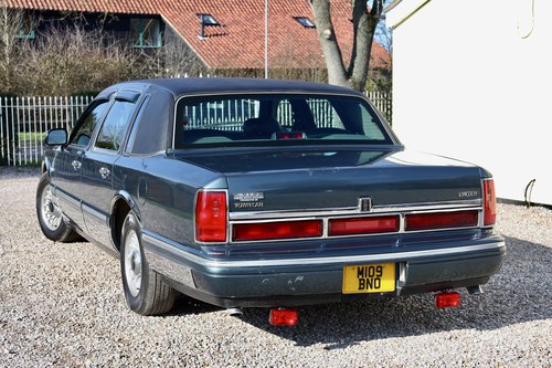 NO RESERVE - 1995 Lincoln Town Car In vendita (immagine 27 di 143)