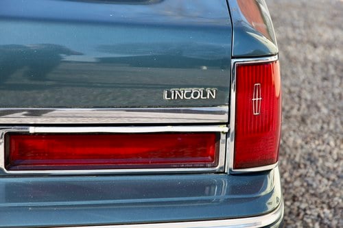 NO RESERVE - 1995 Lincoln Town Car In vendita (immagine 70 di 143)