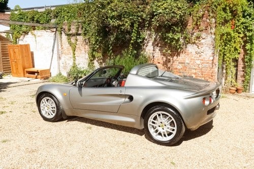 2000 Lotus Elise S1 For Sale (picture 9 of 201)