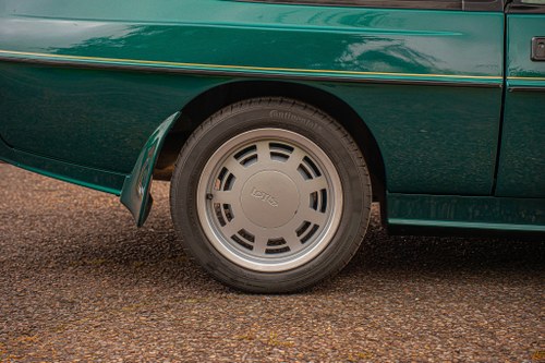 1988 LOTUS EXCEL S.E à vendre (picture 28 of 195)