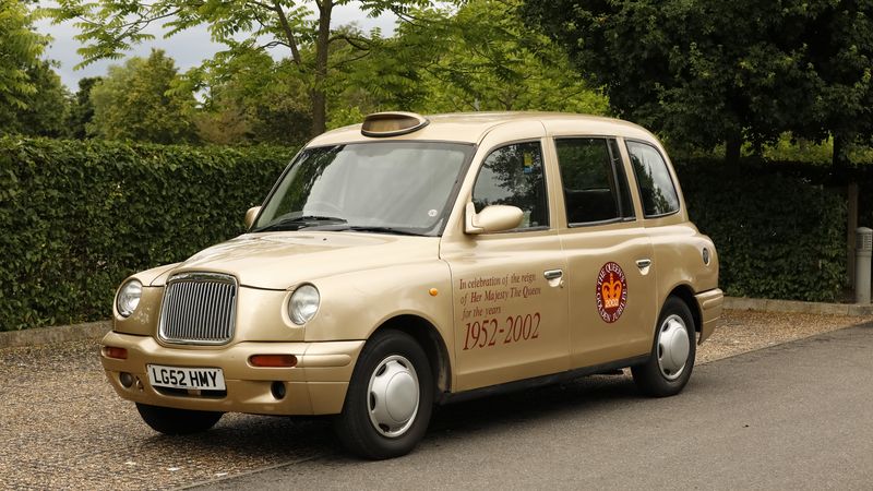 2002 London Taxis International TXII Golden Jubilee edition For Sale (picture 1 of 171)