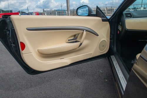 2012 Maserati GranCabrio Auto à vendre (picture 12 of 102)