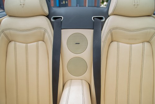 2012 Maserati GranCabrio Auto à vendre (picture 36 of 102)