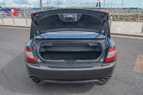 2012 Maserati GranCabrio Auto à vendre (picture 43 of 102)