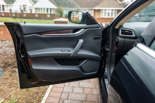 2015 Maserati Ghibli DV6 Auto (M157) à vendre (picture 40 of 187)