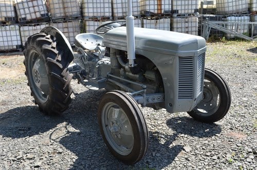 RESERVE LOWERED -1956 Ferguson TEF 20 Tractor For Sale (picture 14 of 51)