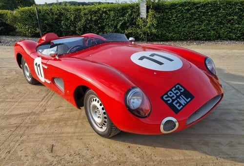 1998 Aston Martin DBR1 Evocation In vendita (immagine 1 di 44)