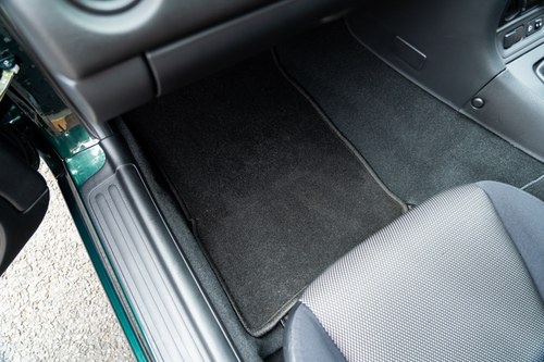 2002 Mazda MX-5 In vendita (immagine 54 di 175)