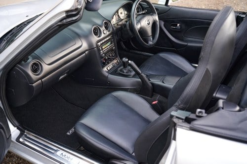 2003 Mazda MX5 1.8 Sport Te koop (foto 33 van 88)