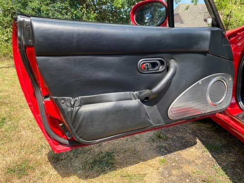 1993 Eunos Roadster 1.8 (Mazda MX-5) In vendita (immagine 94 di 319)