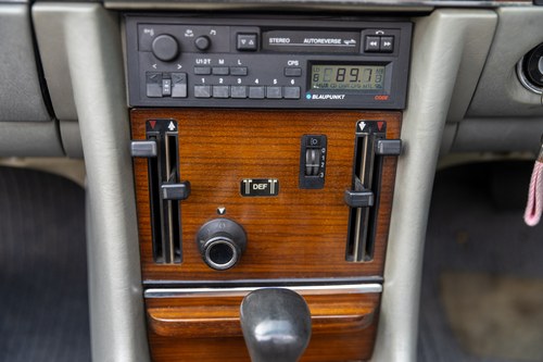 1983 Mercedes-Benz 500SL En venta (imagen 47 de 252)