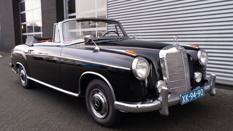 1957 Mercedes-Benz 220 S Cabriolet W180 For Sale (picture 1 of 45)