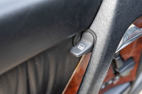 1993 Mercedes-Benz SL600 R129 For Sale (picture 44 of 162)