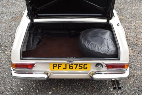 1968 Mercedes-Benz 280SL Pagoda zum Verkauf (Bild 89 von 170)