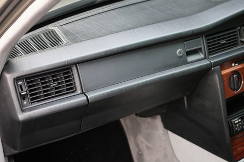 1991 Mercedes-Benz 190E 2.6 W201 In vendita (immagine 28 di 116)