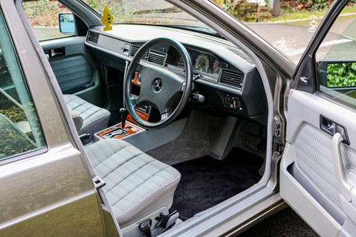 1991 Mercedes-Benz 190E 2.6 W201 In vendita (immagine 16 di 116)