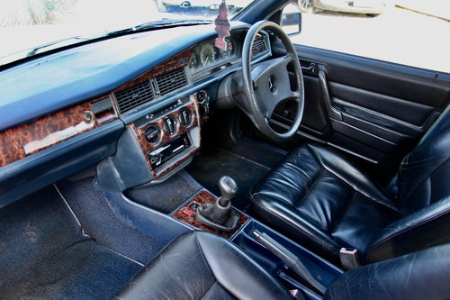 NO RESERVE - 1988 Mercedes-Benz 190 In vendita (immagine 34 di 94)