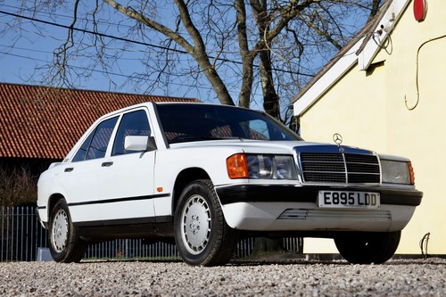 NO RESERVE - 1988 Mercedes-Benz 190 In vendita (immagine 4 di 94)