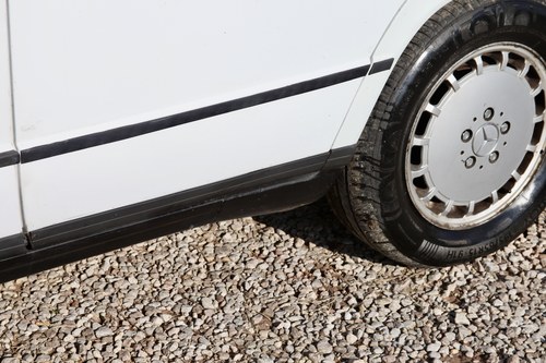 NO RESERVE - 1988 Mercedes-Benz 190 In vendita (immagine 56 di 94)