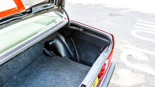 1993 Mercedes-Benz 190E 2.0 Te koop (foto 49 van 139)