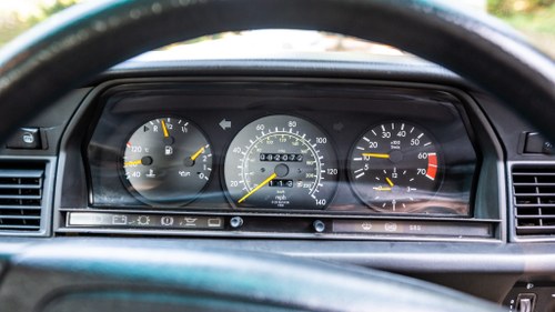 1993 Mercedes-Benz 190E 2.0 Te koop (foto 22 van 139)