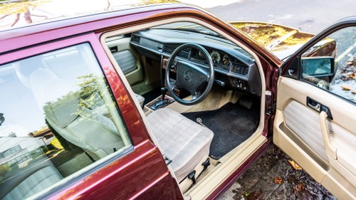 1993 Mercedes-Benz 190E 2.0 Te koop (foto 18 van 139)