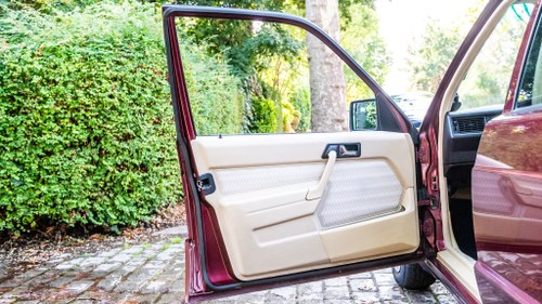 1993 Mercedes-Benz 190E 2.0 Te koop (foto 13 van 139)