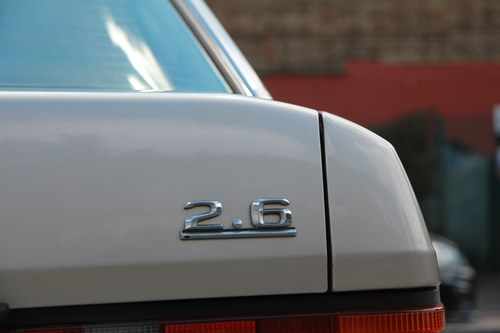 NO RESERVE - 1989 Mercedes-Benz 190e 2.6 à vendre (picture 73 of 96)