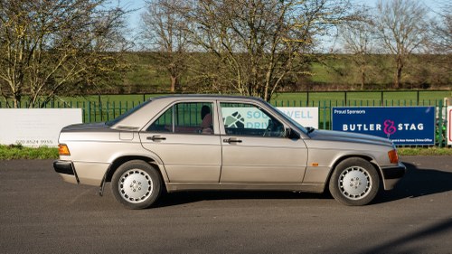 1990 Mercedes-Benz W201 190E 2.0 In vendita (immagine 7 di 162)