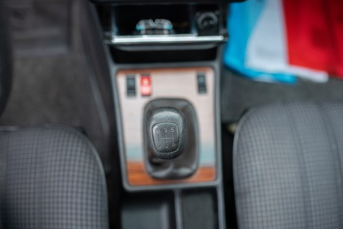 NO RESERVE - 1987 Mercedes-Benz 190E In vendita (immagine 59 di 175)