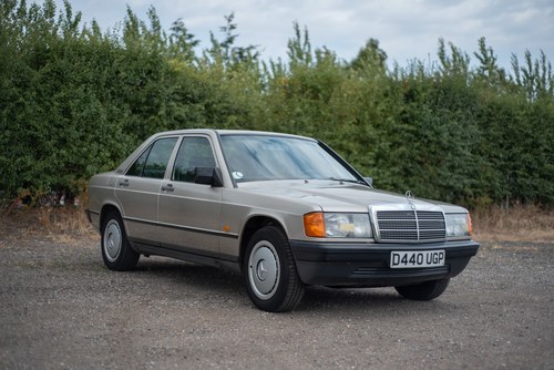 NO RESERVE - 1987 Mercedes-Benz 190E In vendita (immagine 4 di 175)