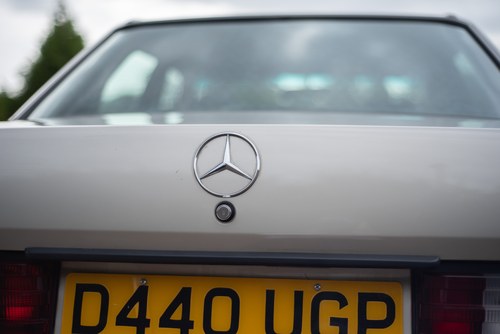 NO RESERVE - 1987 Mercedes-Benz 190E In vendita (immagine 128 di 175)