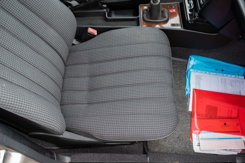 NO RESERVE - 1987 Mercedes-Benz 190E In vendita (immagine 32 di 175)