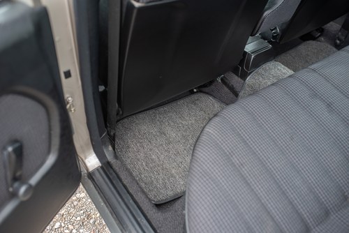 NO RESERVE - 1987 Mercedes-Benz 190E In vendita (immagine 77 di 175)