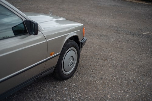 NO RESERVE - 1987 Mercedes-Benz 190E In vendita (immagine 117 di 175)