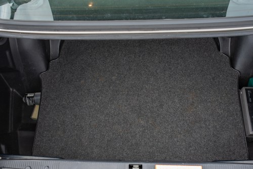 NO RESERVE - 1987 Mercedes-Benz 190E In vendita (immagine 97 di 175)